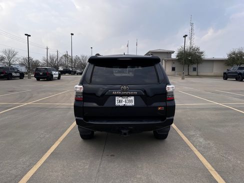 Used 2023 Toyota 4Runner 40th Anniversary SE image 5