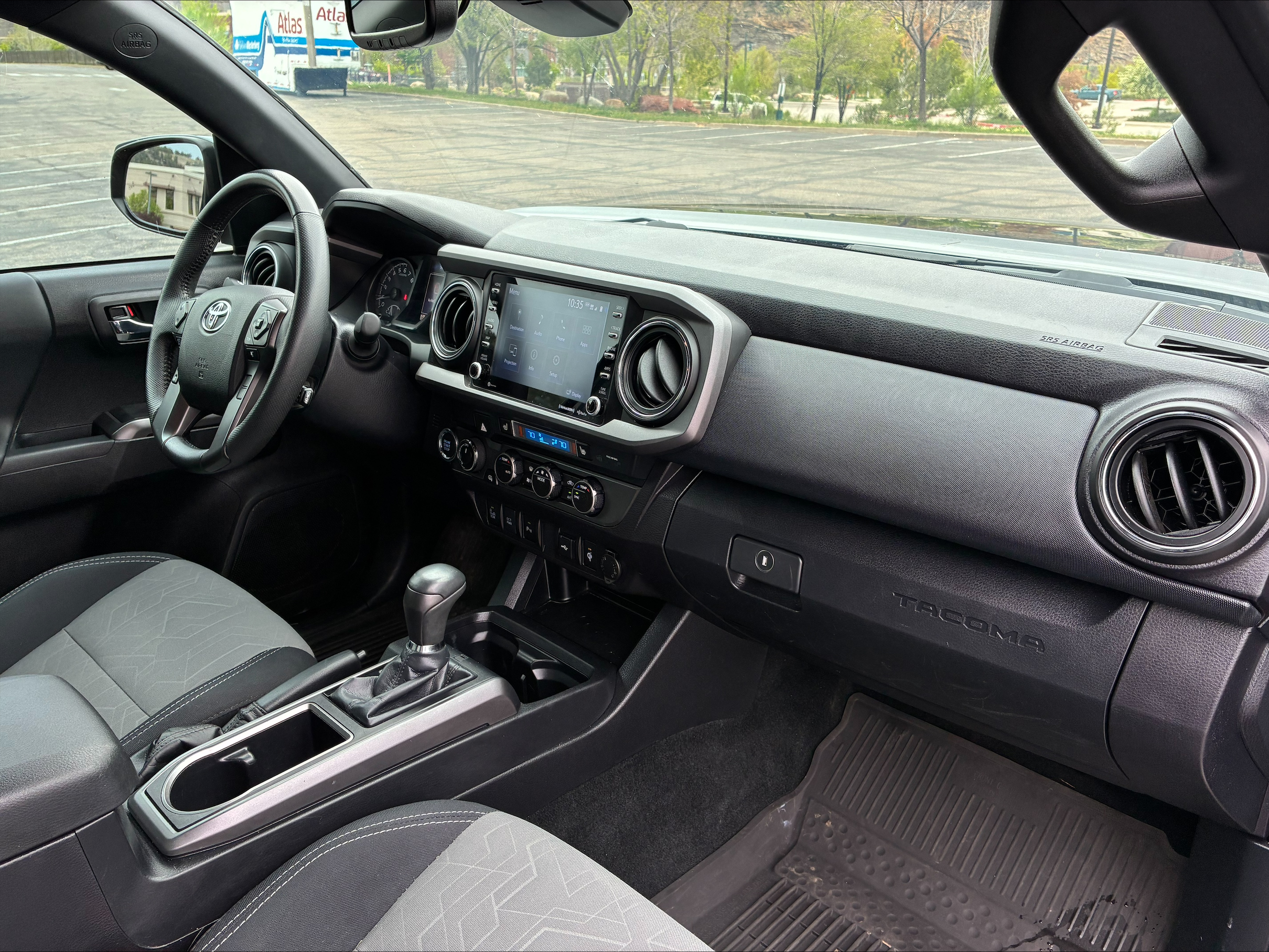 Used 2022 Toyota Tacoma TRD Off-Road w/ TRD Premium Off Road Package AWD/4WD image 10