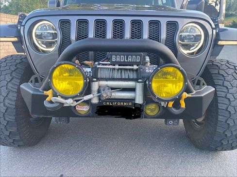 Used 2020 Jeep Wrangler Unlimited Sahara AWD/4WD image 17
