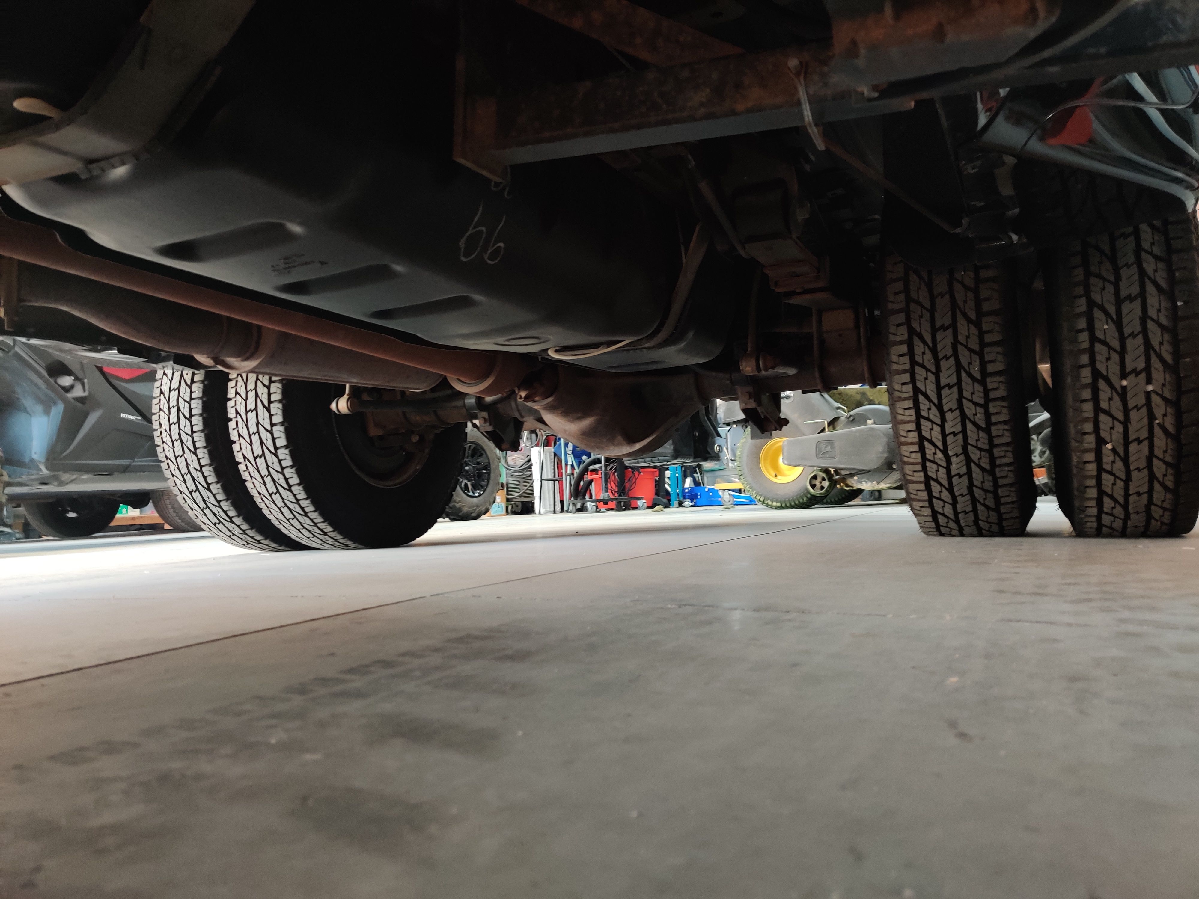 Used 2000 Ford F350 4x4 Crew Cab DRW Super Duty image 18