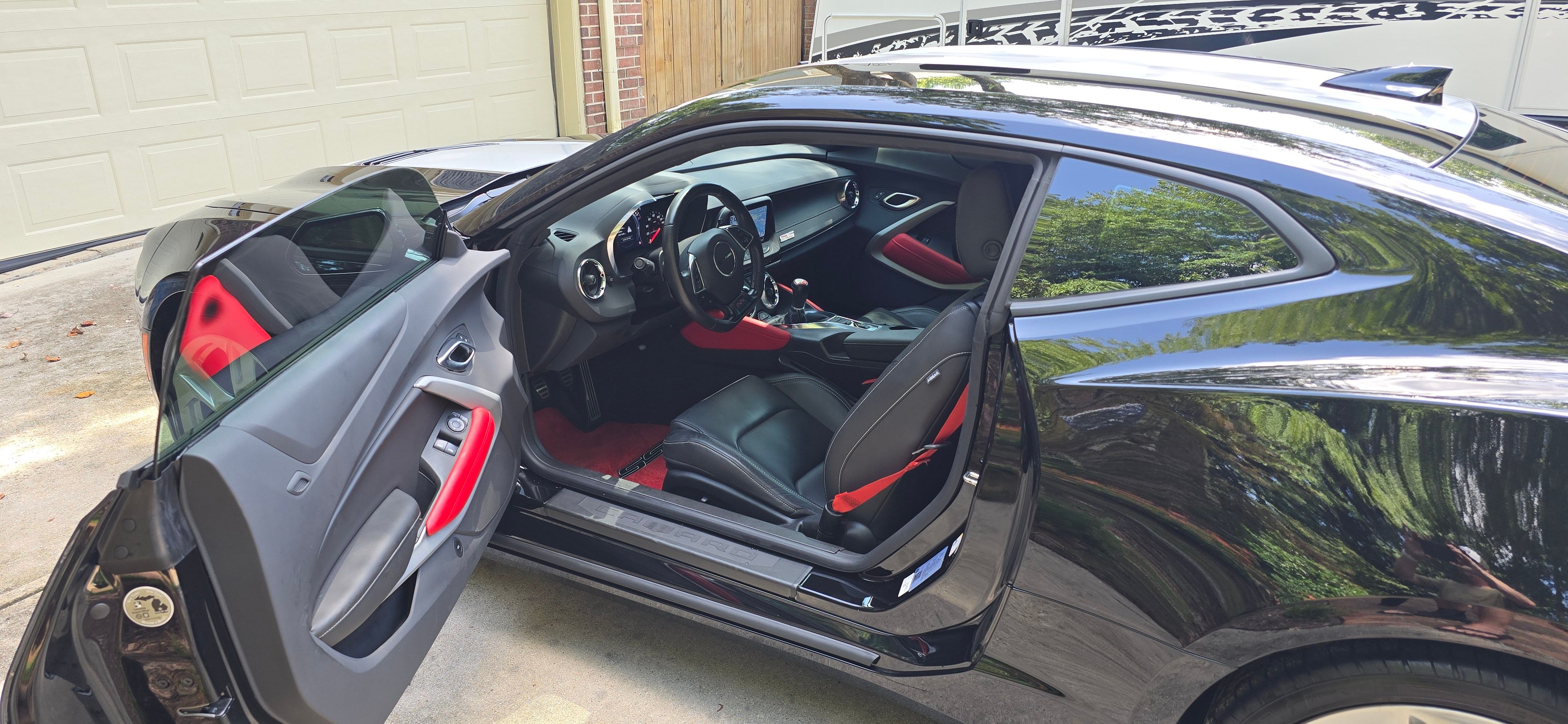 Used 2023 Chevrolet Camaro SS RWD image 8