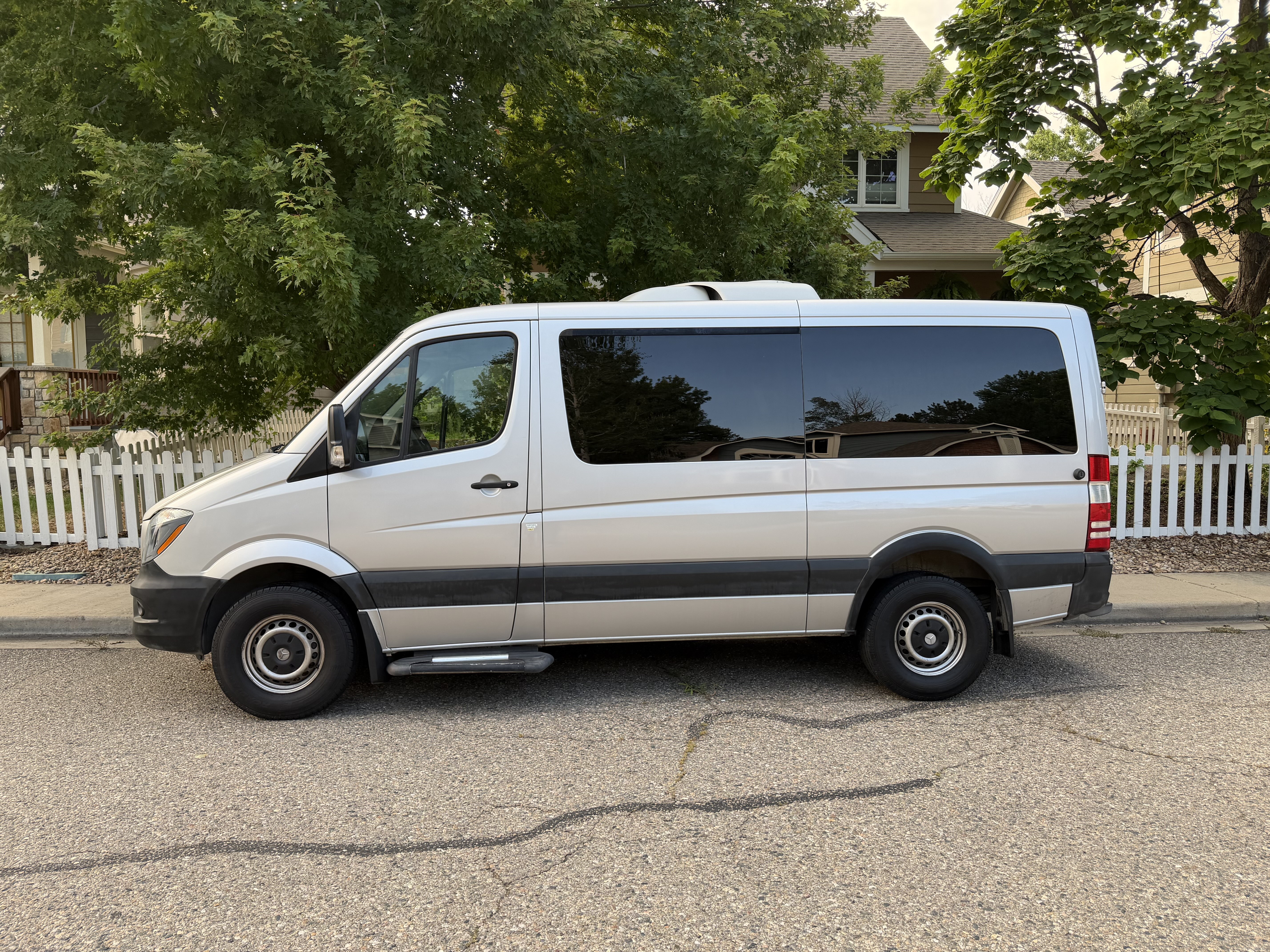 Used 2016 Mercedes-Benz Sprinter 2500 image 1