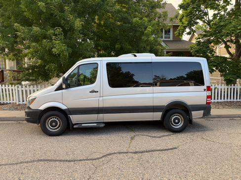 Used 2016 Mercedes-Benz Sprinter 2500 image 1