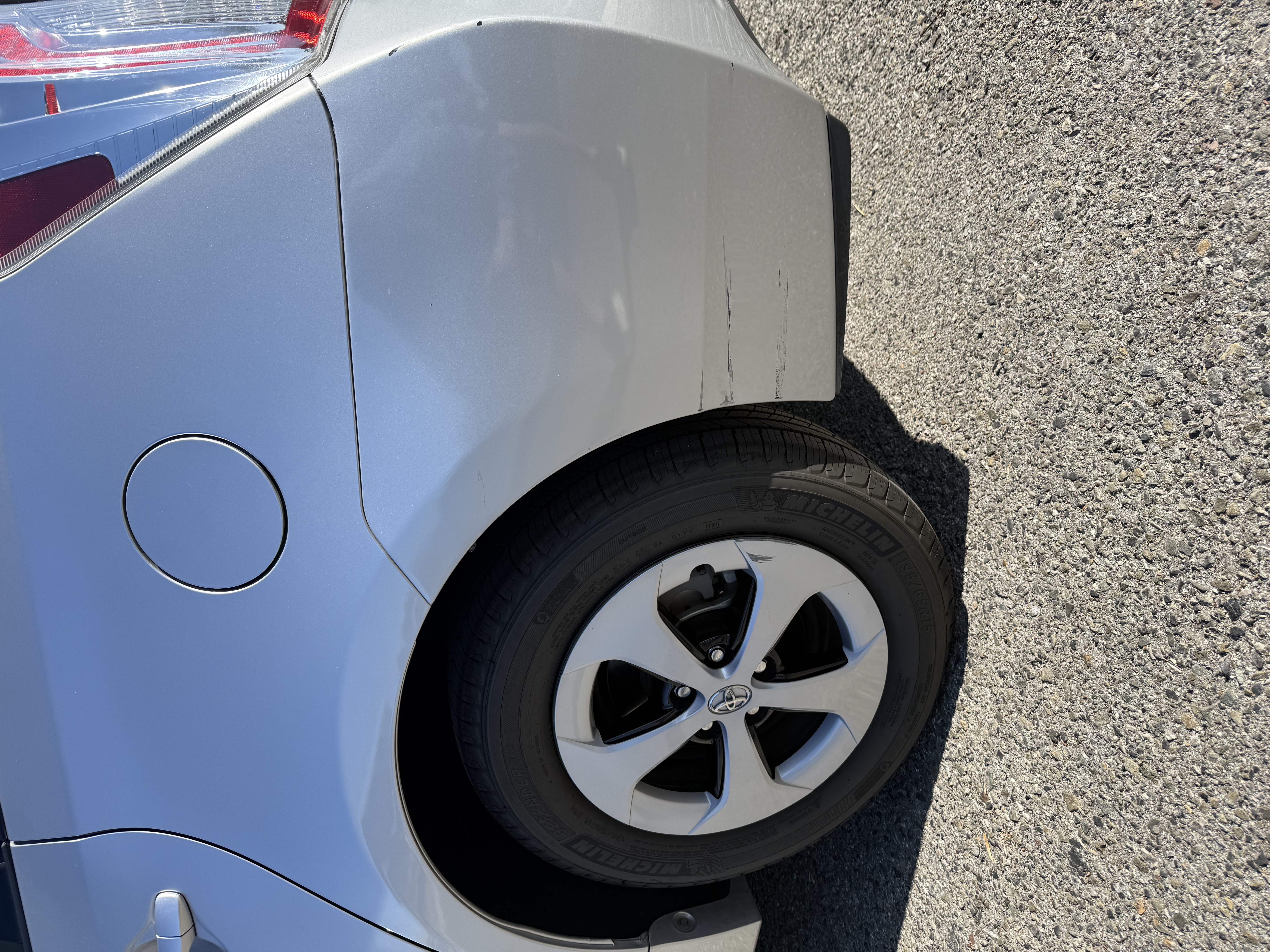 Used 2015 Toyota Prius Four FWD image 8