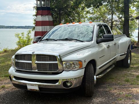 Used 2003 Dodge Ram 3500 Truck SLT RWD image 2