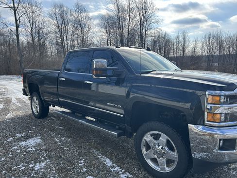 Used 2015 Chevrolet Silverado 2500 LTZ w/ Duramax Plus Package image 2