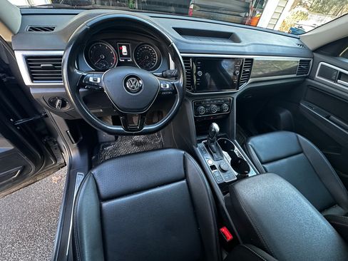 Used 2018 Volkswagen Atlas SEL image 2