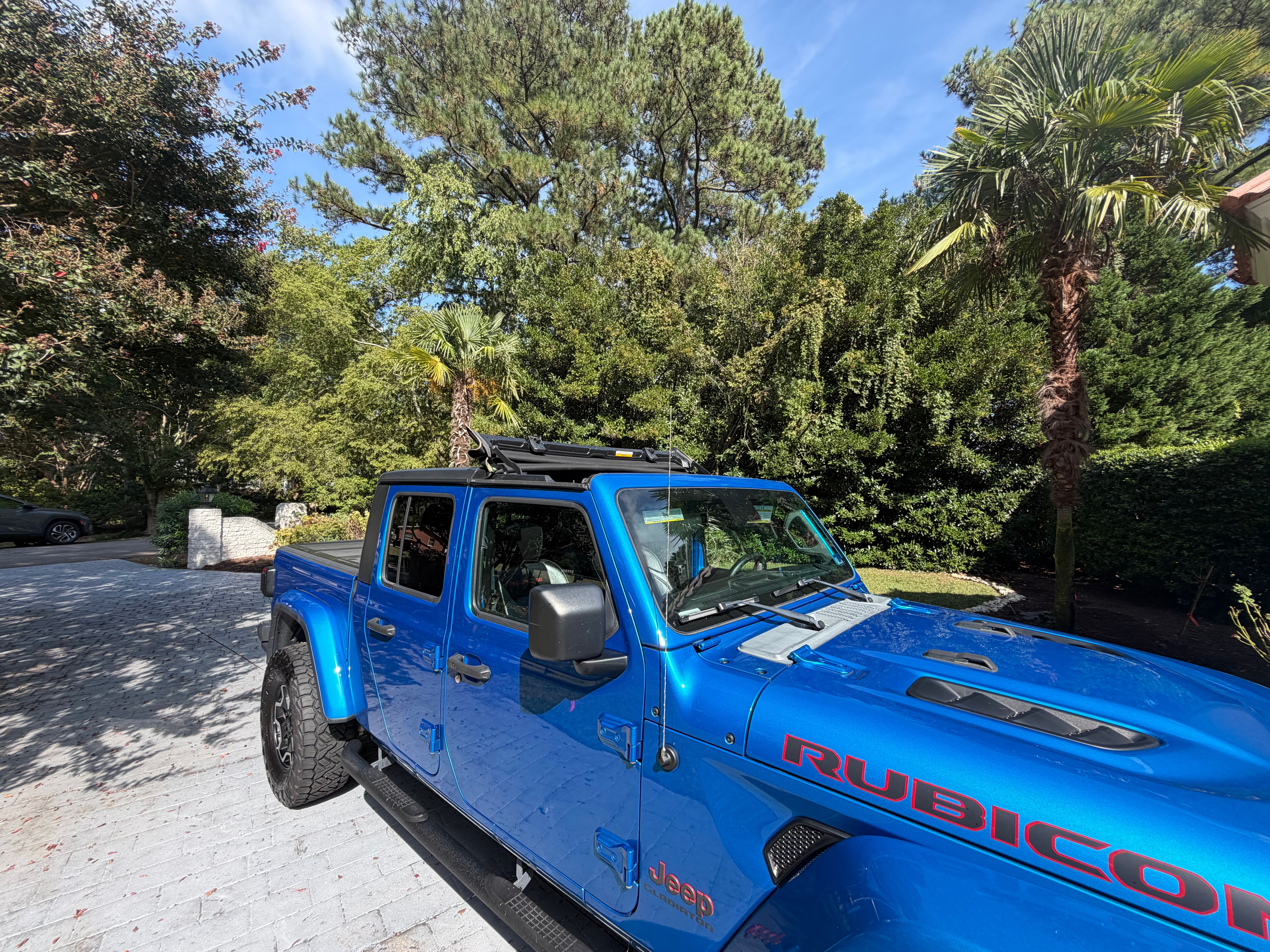 Used 2021 Jeep Gladiator Rubicon AWD/4WD image 8