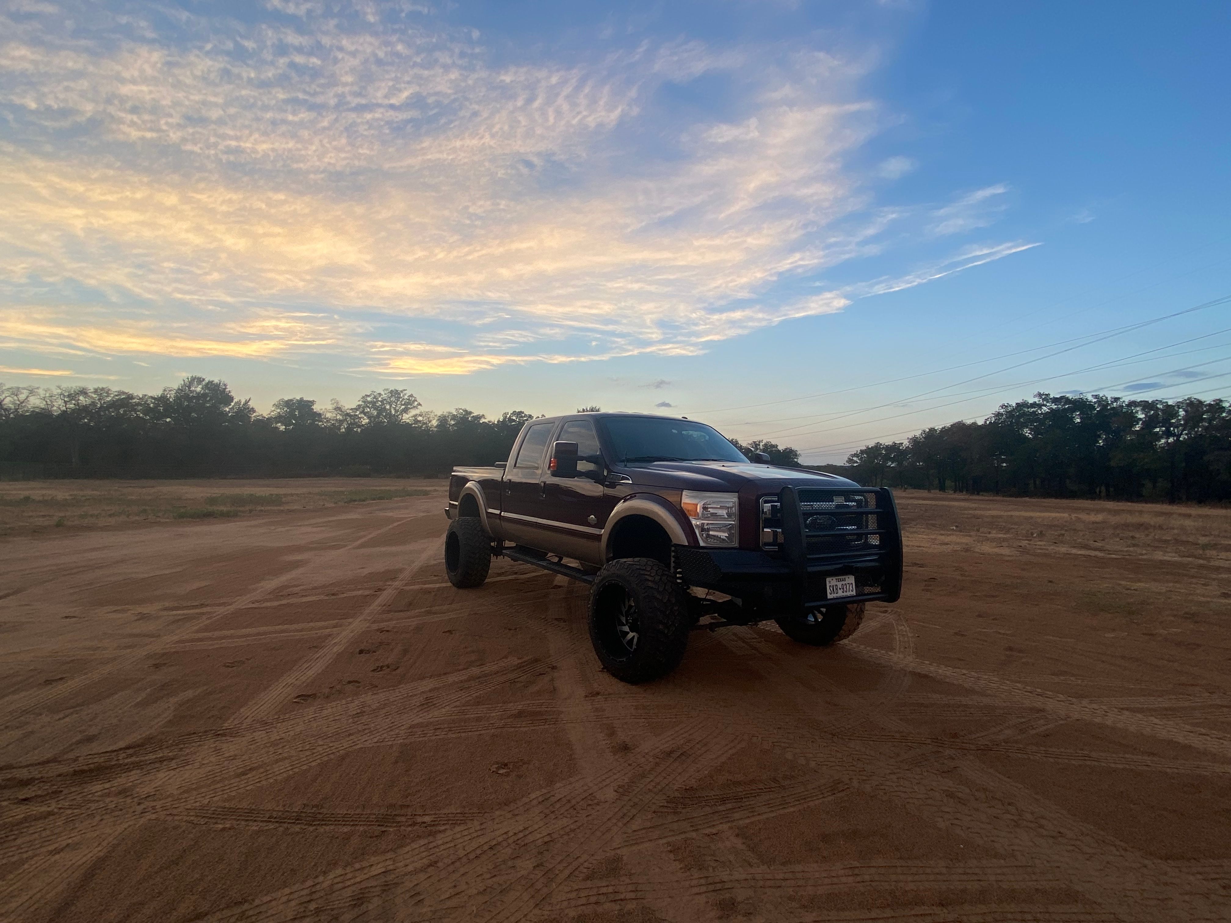 Used 2011 Ford F250 King Ranch w/ Camper Pkg AWD/4WD image 8
