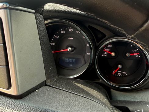 Used 2010 Cadillac CTS Luxury image 10