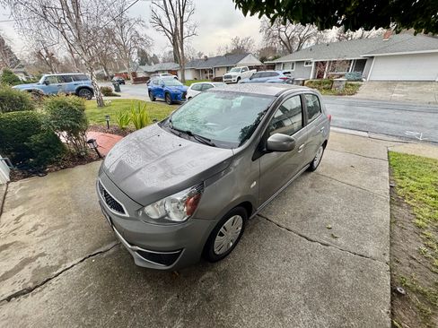 Used 2017 Mitsubishi Mirage ES image 1