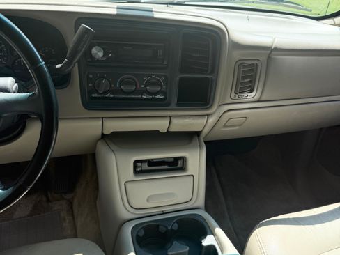 Used 2002 Chevrolet Suburban LS RWD image 13