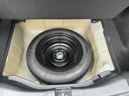 Used 2019 Honda Fit LX image 30