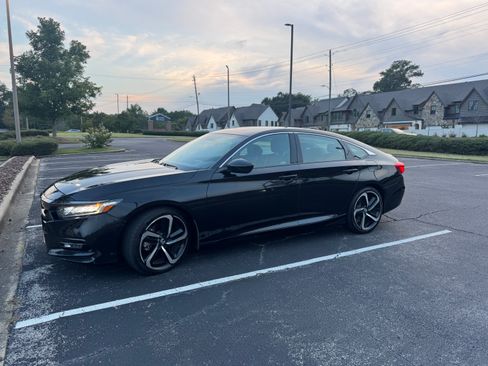 Used 2020 Honda Accord Sport image 1
