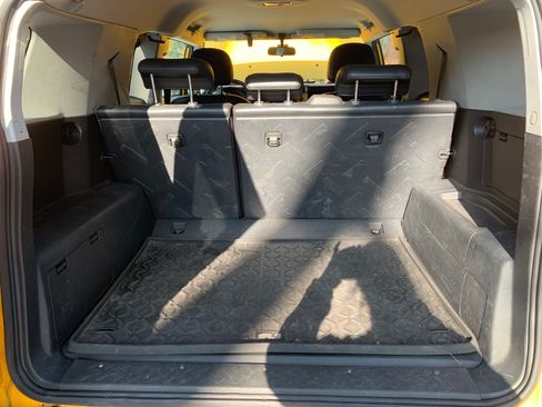 Used 2007 Toyota FJ Cruiser 4WD image 14