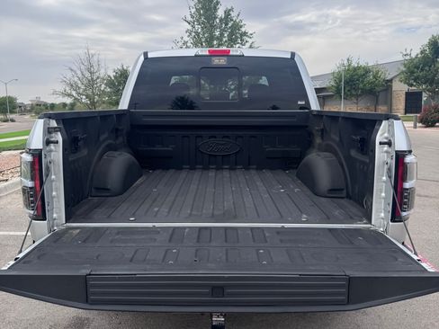 Used 2016 Ford F150 Lariat w/ Equipment Group 502A Luxury image 8