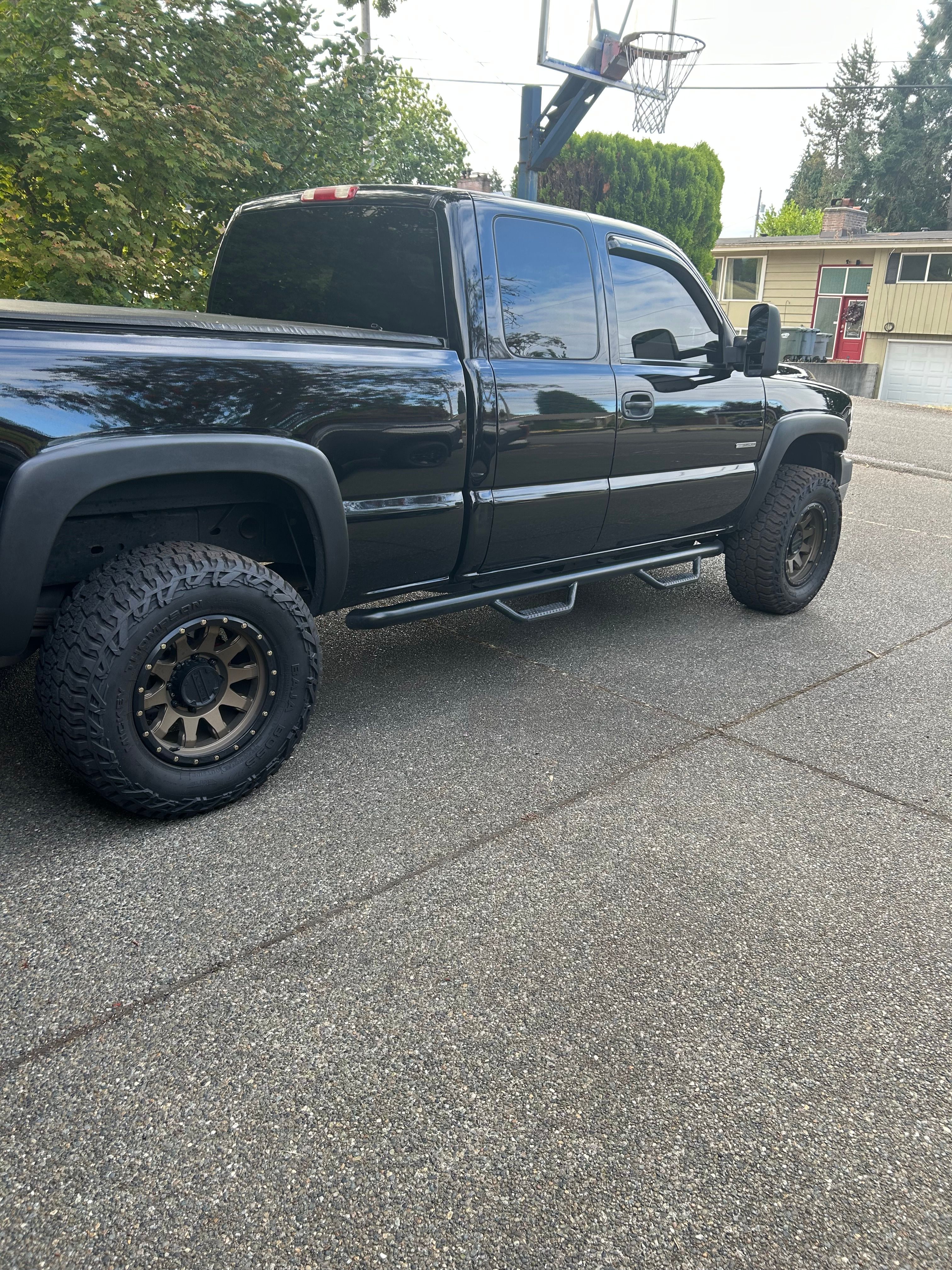 Used 2001 Chevrolet Silverado 2500 LS w/ Off-Road Skid Plate Pkg AWD/4WD image 4