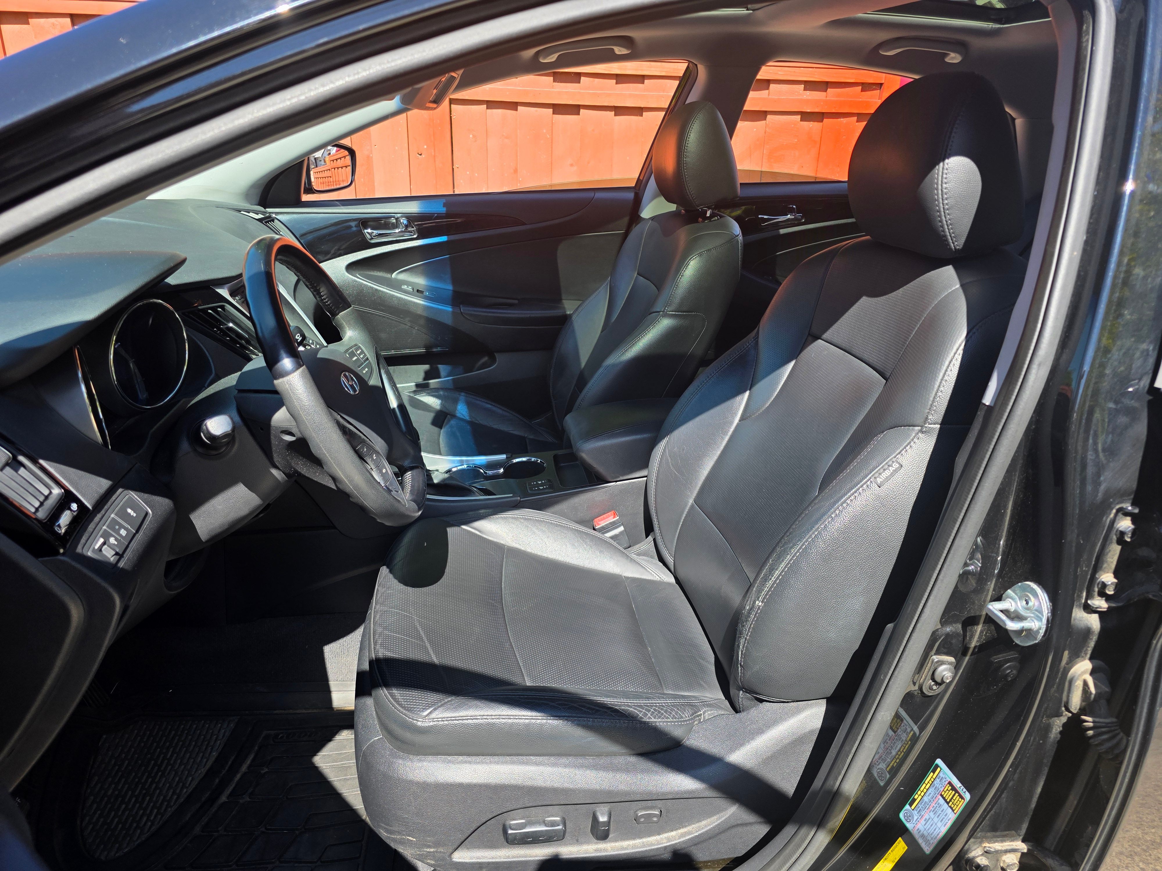 Used 2013 Hyundai Sonata Limited w/ Premium Pkg FWD image 20