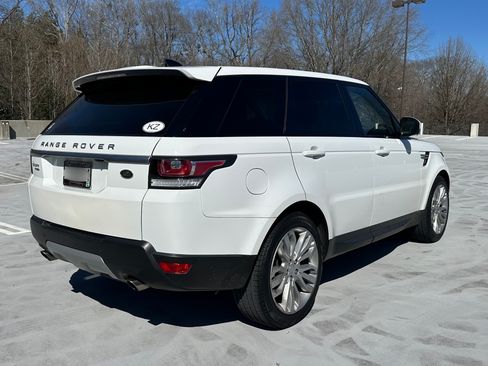 Used 2017 Land Rover Range Rover Sport HSE image 9