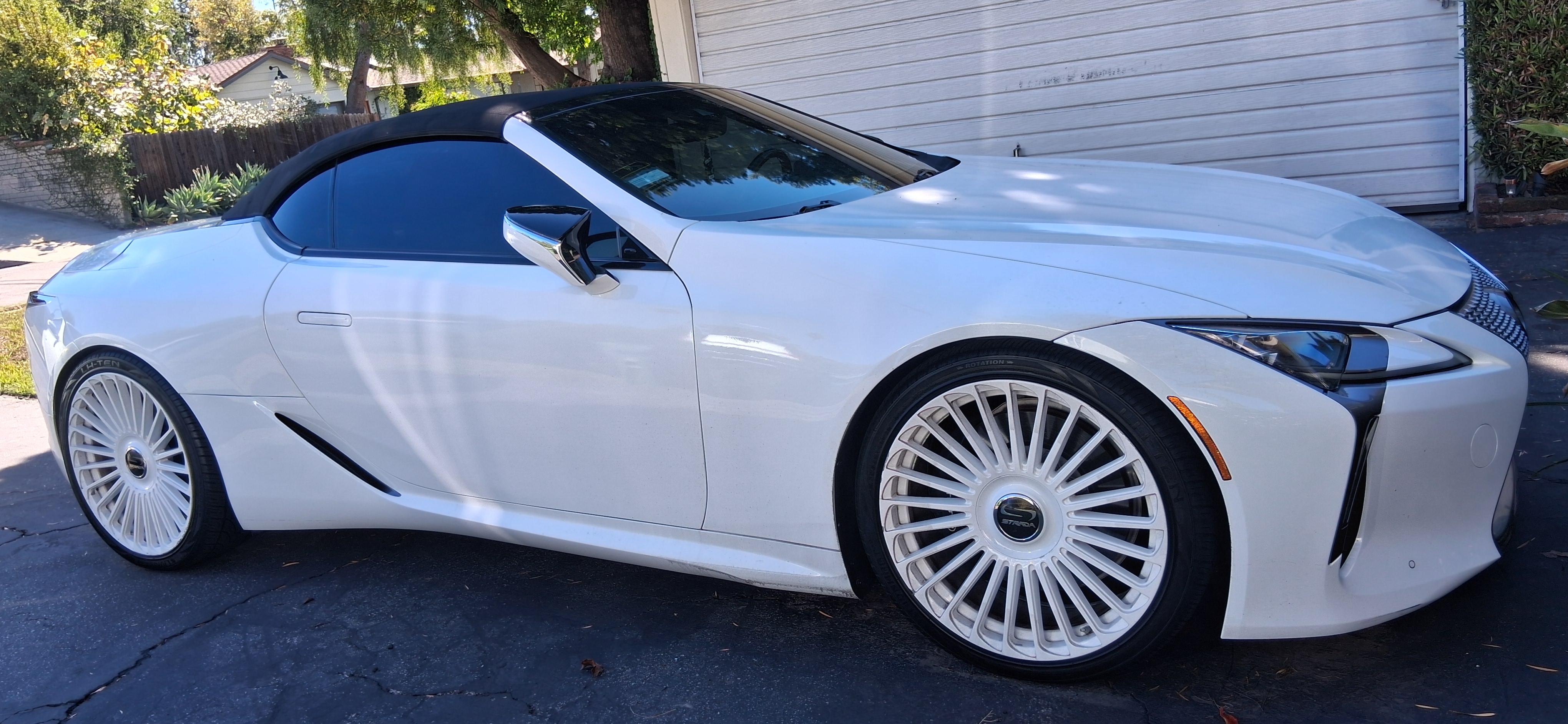 Used 2022 Lexus LC 500 Convertible w/ Touring Package RWD image 4