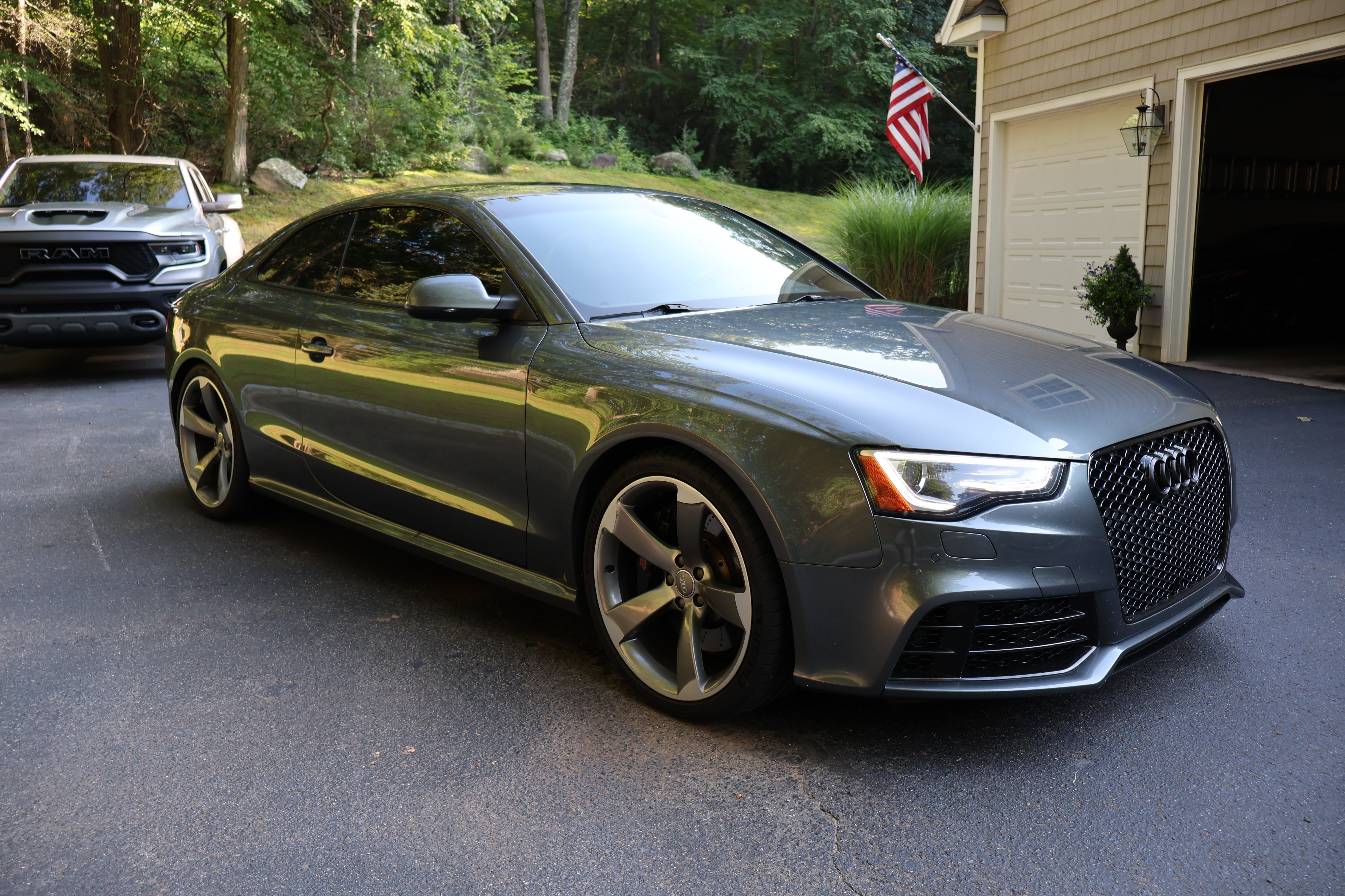 Used 2014 Audi RS 5 Coupe AWD/4WD image 2