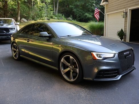 Used 2014 Audi RS 5 Coupe AWD/4WD image 2