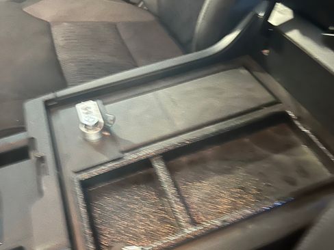 Used 2014 Toyota Tundra SR AWD/4WD image 11
