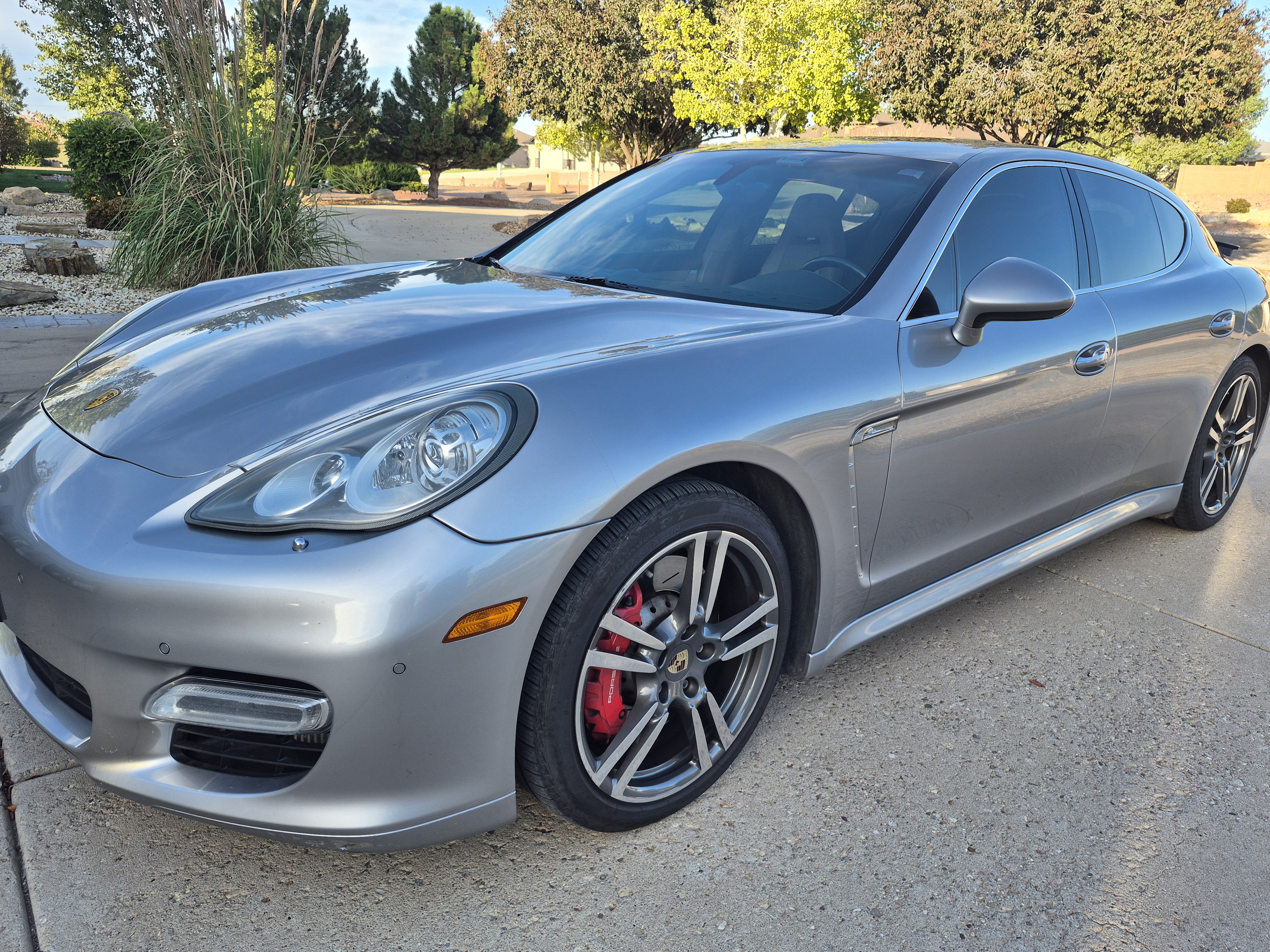 Used 2010 Porsche Panamera Turbo AWD/4WD image 5