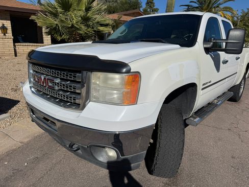 Used 2013 GMC Sierra 3500 SLE w/ HD SLE Premium Package image 2