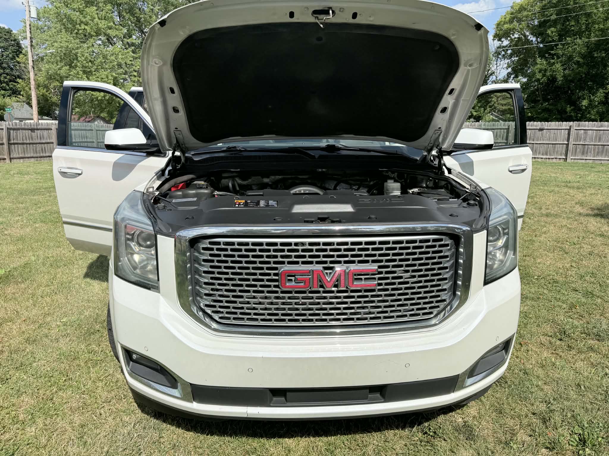 Used 2016 GMC Yukon Denali w/ Open Road Package AWD/4WD image 14