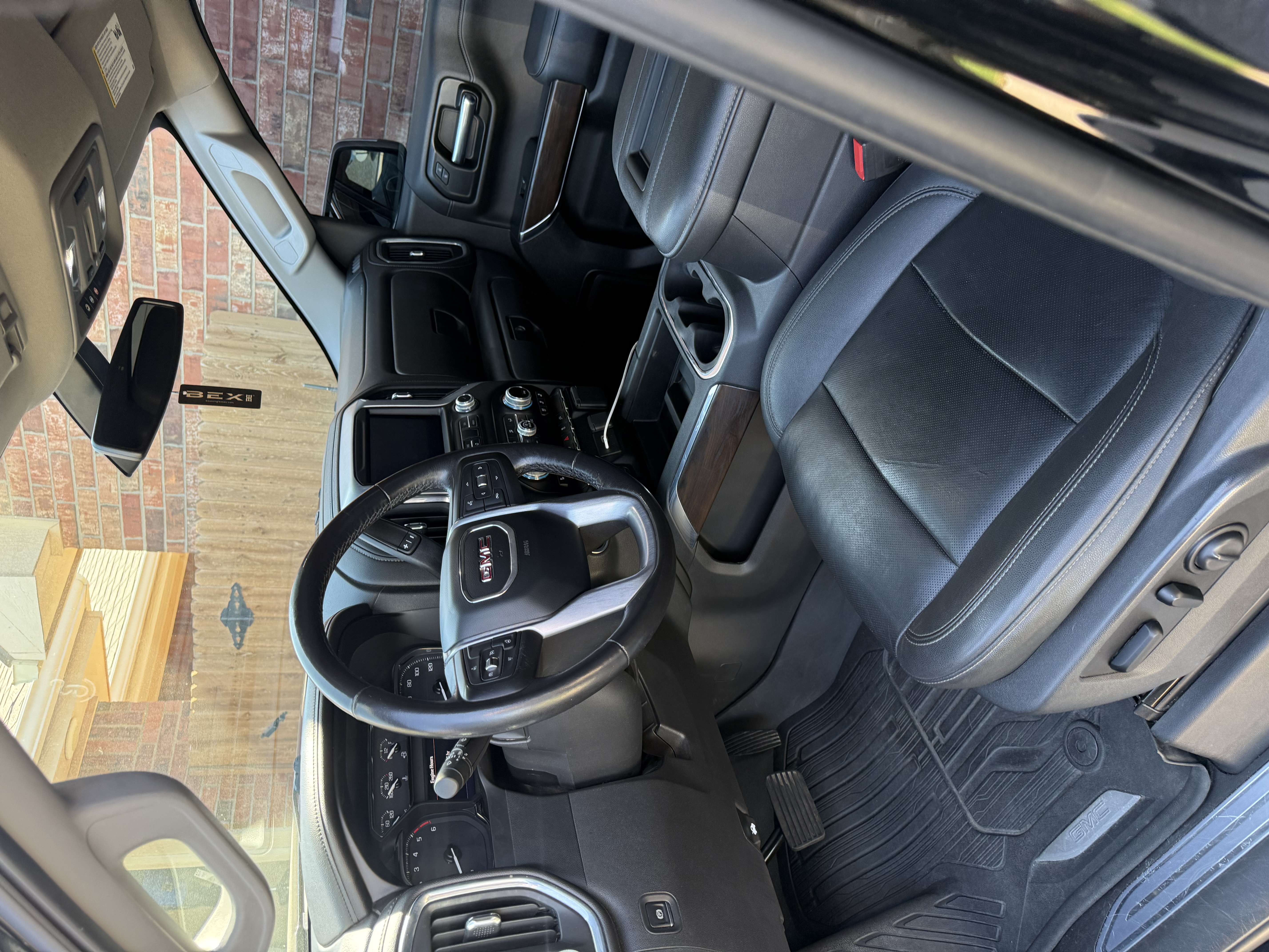 Used 2021 GMC Sierra 1500 SLT AWD/4WD image 10