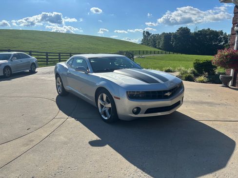 Used 2010 Chevrolet Camaro LT w/ RS Package RWD image 5