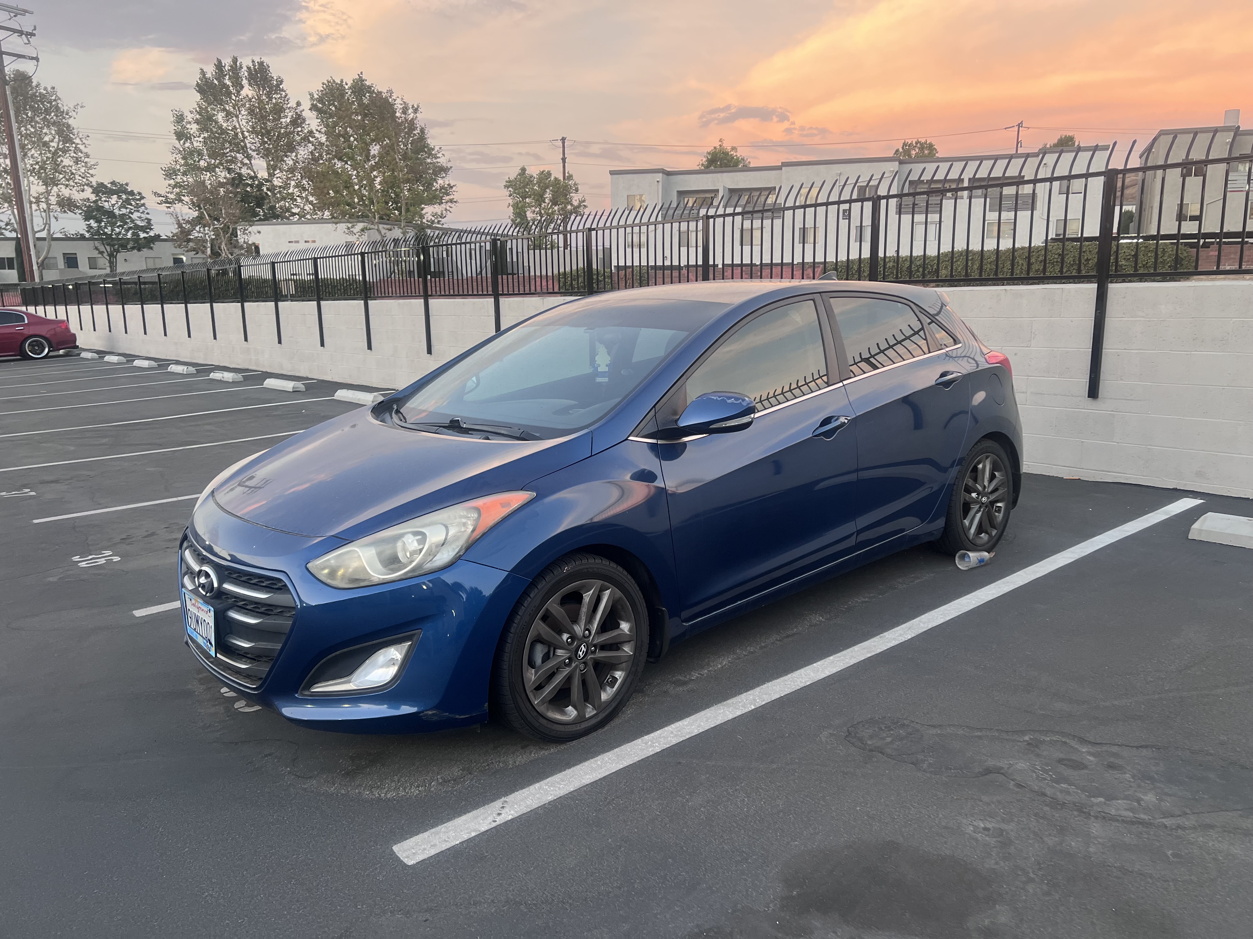 Used 2016 Hyundai Elantra GT w/ Option Group 03 FWD image 2