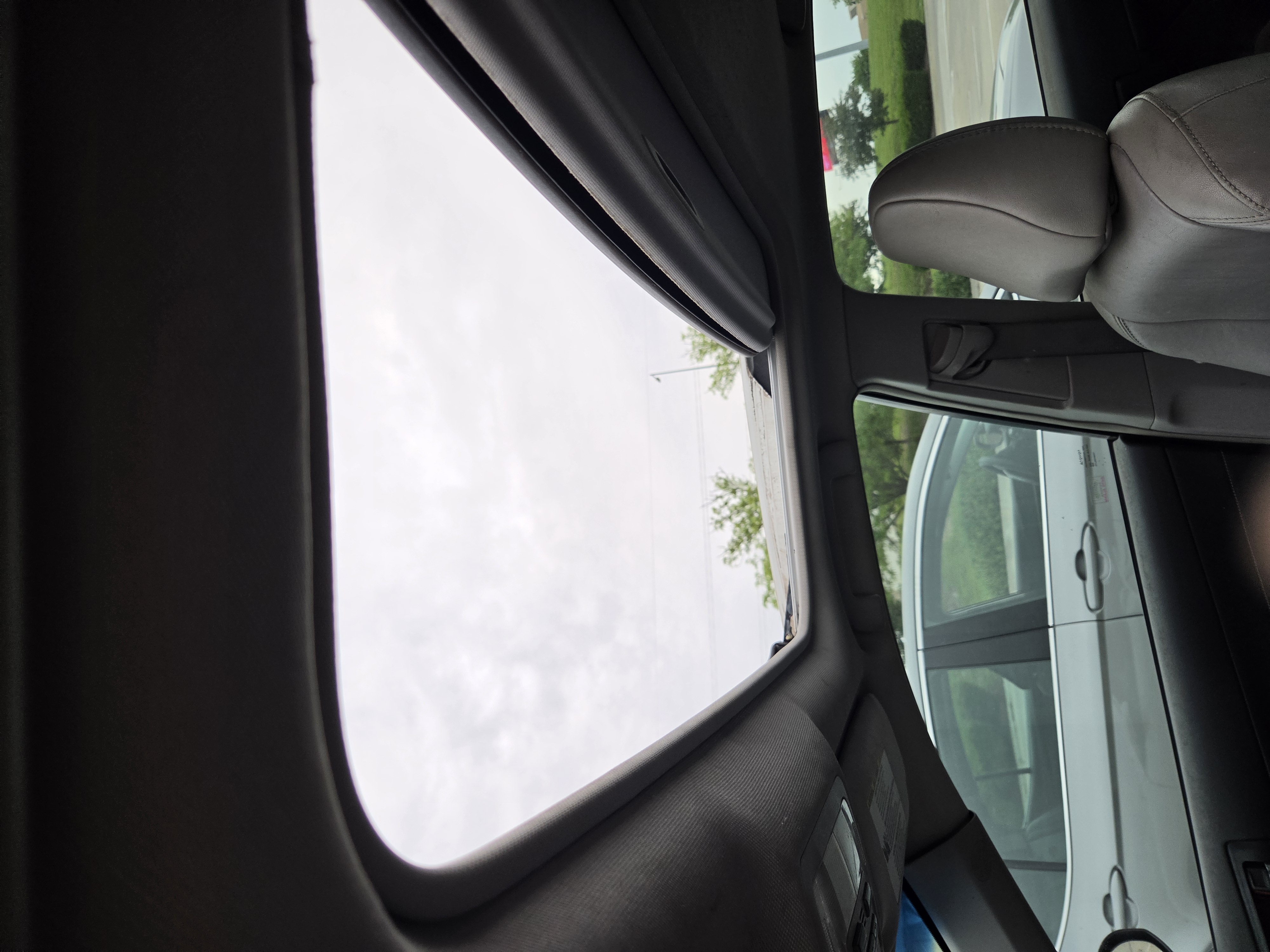 Used 2014 Toyota Camry XLE FWD image 12