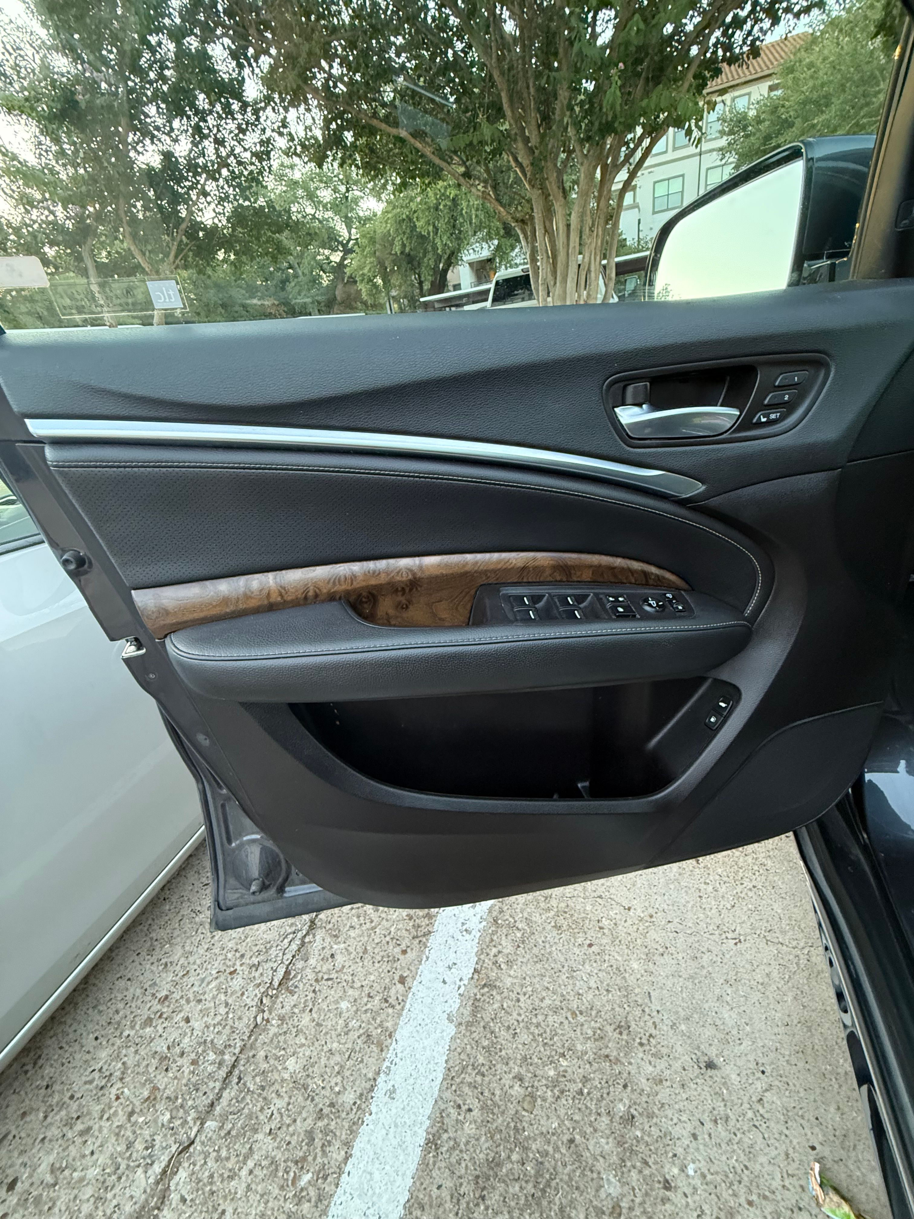 Used 2020 Acura MDX w/ Technology Package FWD image 17