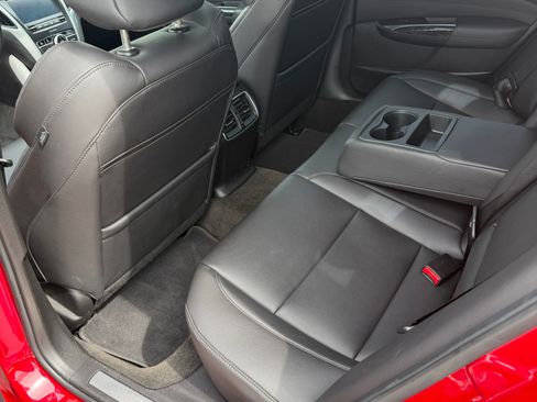 Used 2019 Acura TLX FWD image 8