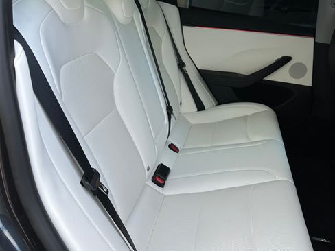 Used 2024 Tesla Model 3 Performance image 16