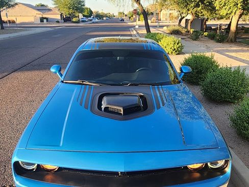 Used 2015 Dodge Challenger R/T Plus image 1