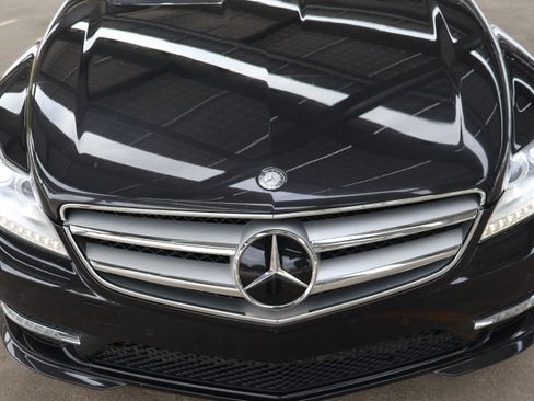 Used 2013 Mercedes-Benz CL 550 4MATIC image 4
