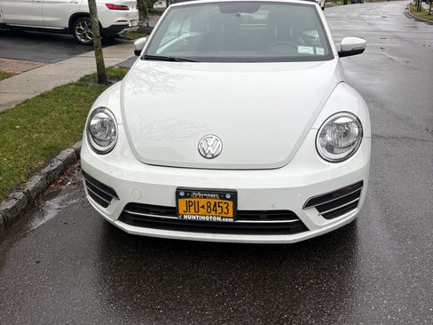 Used 2018 Volkswagen Beetle 2.0T S image 4