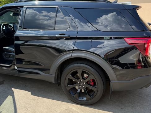 Used 2020 Ford Explorer ST w/ ST High-Performance Pack AWD/4WD image 5