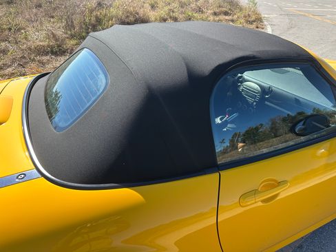 Used 2013 MAZDA MX-5 Miata Sport image 10