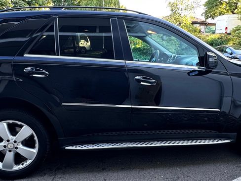 Used 2011 Mercedes-Benz ML 350 4MATIC image 6