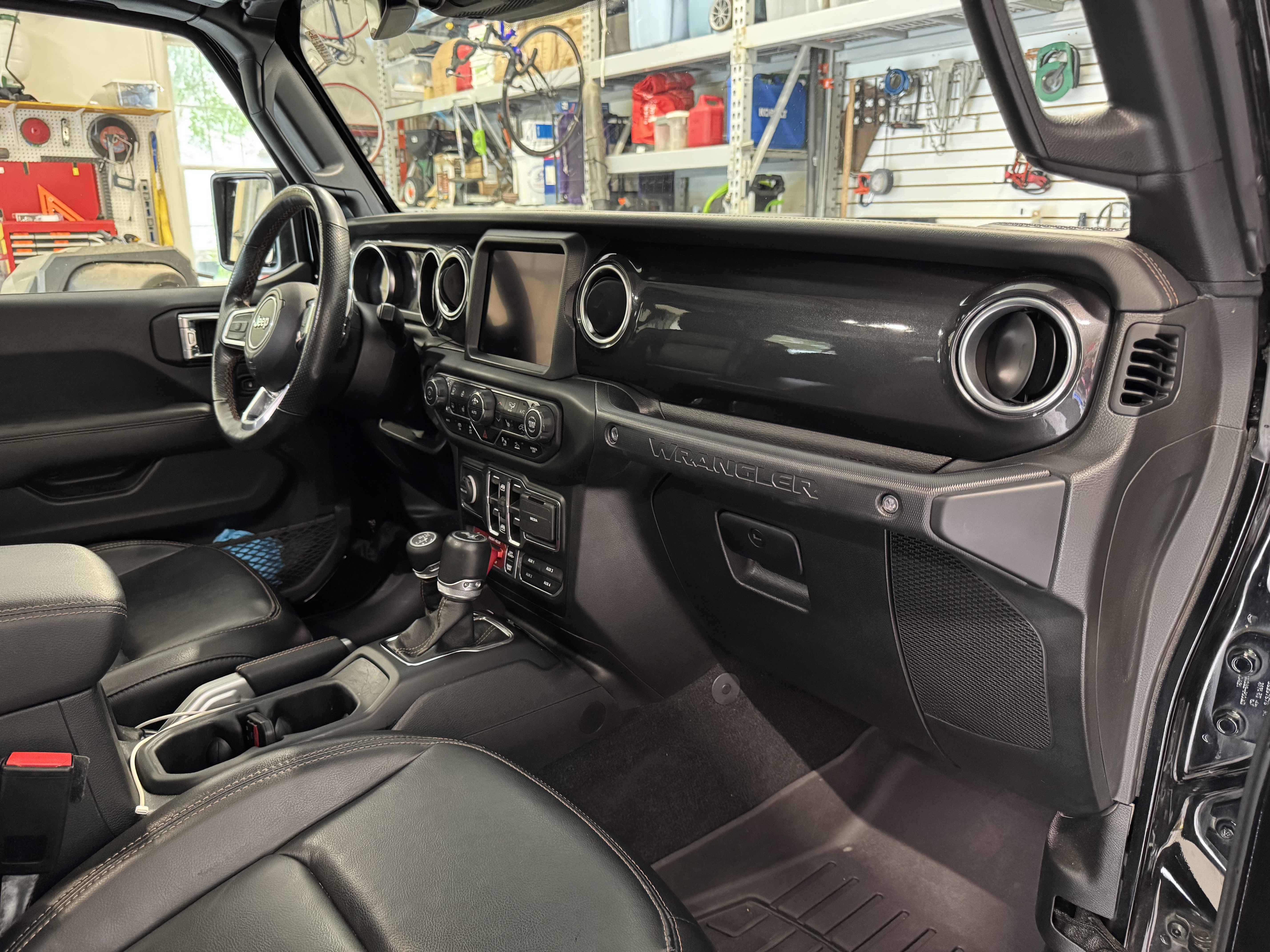 Used 2021 Jeep Wrangler Unlimited Rubicon 392 AWD/4WD image 20