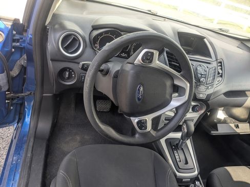 Used 2019 Ford Fiesta SE FWD image 10