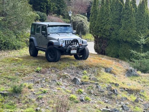 Used 2013 Jeep Wrangler Unlimited Sport AWD/4WD image 4