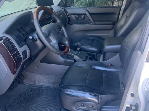 Used 2002 Mitsubishi Montero Limited image 10