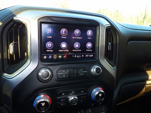 Used 2019 GMC Sierra 1500 SLE w/ SLE Value Package image 19