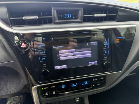 Used 2019 Toyota Corolla SE image 11