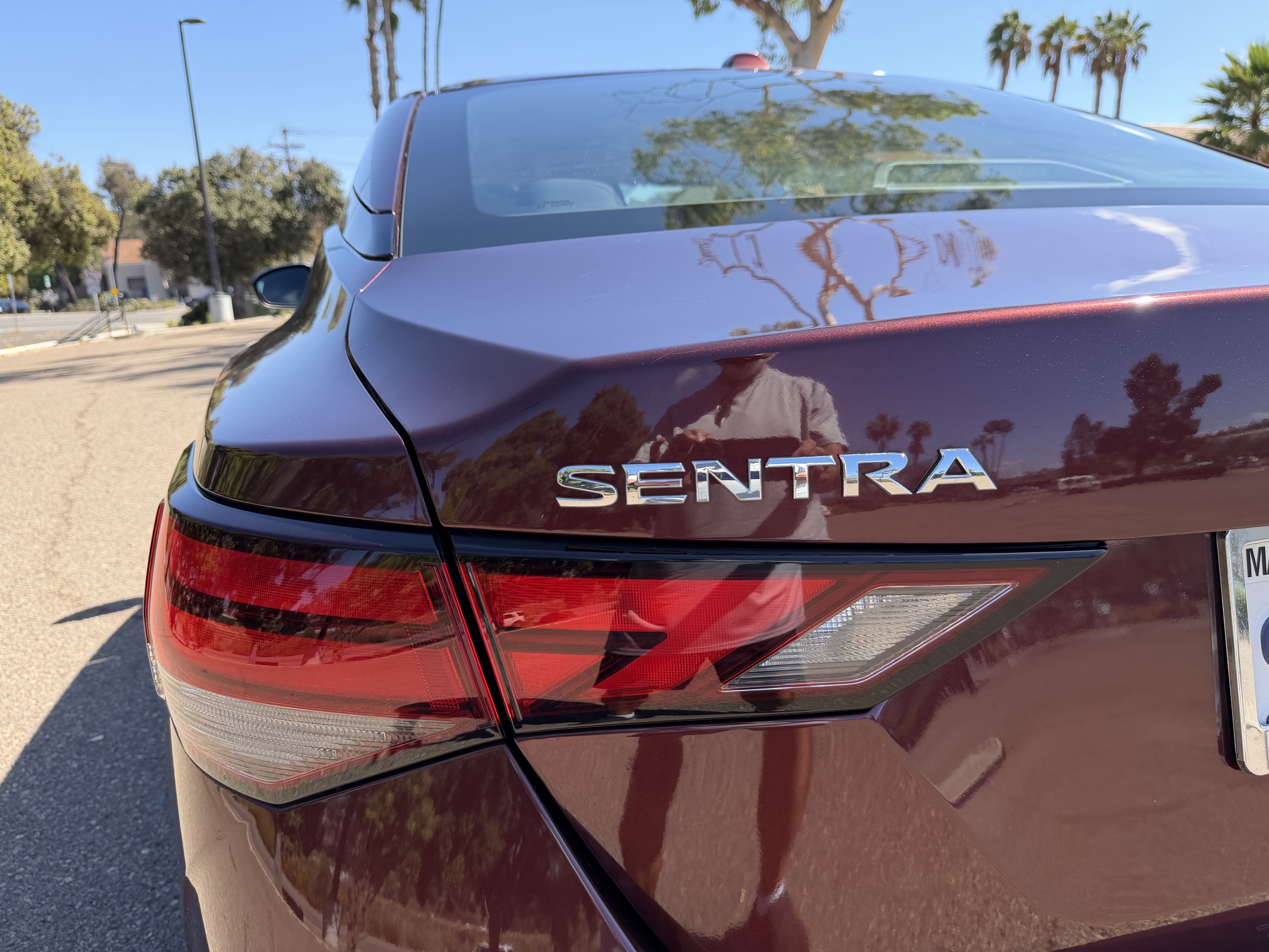 Used 2022 Nissan Sentra SV FWD image 17